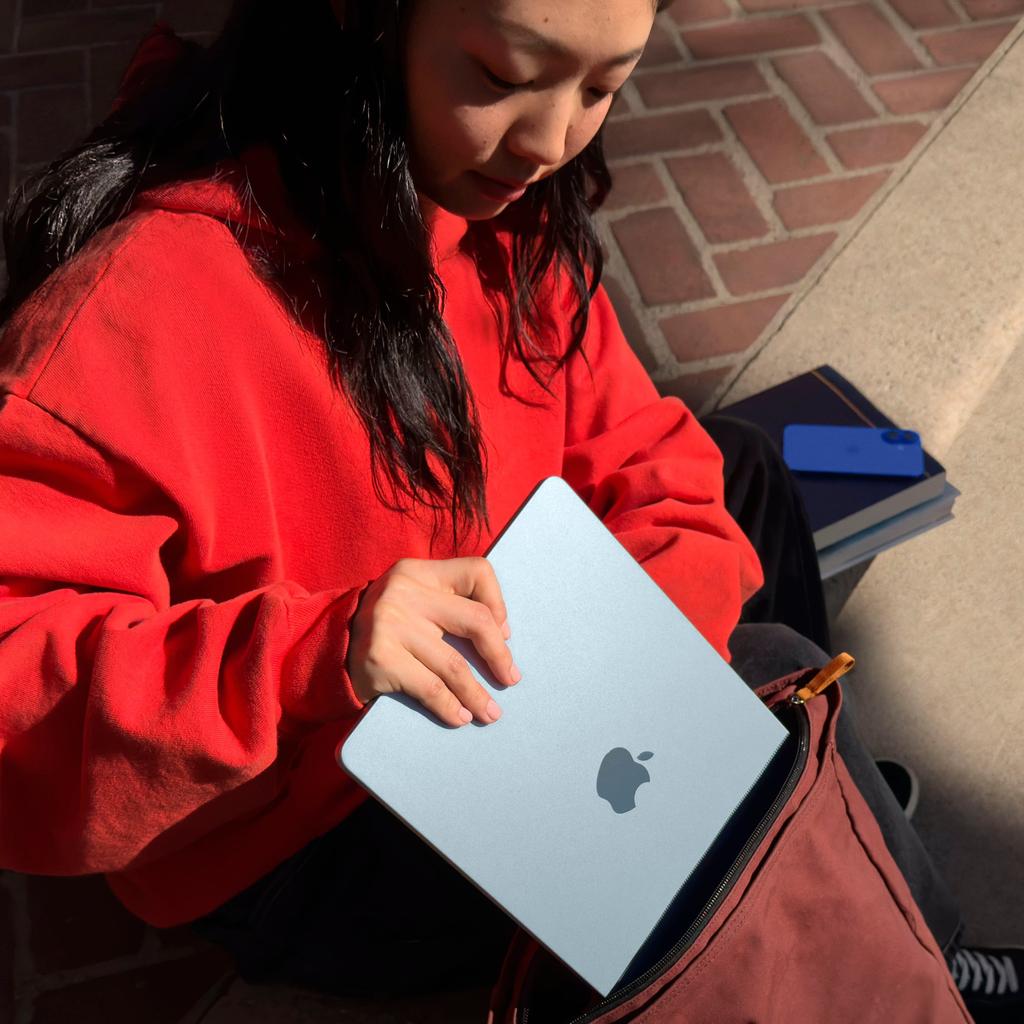 MacBook Air (M4 series) - 256 GB – Image 5